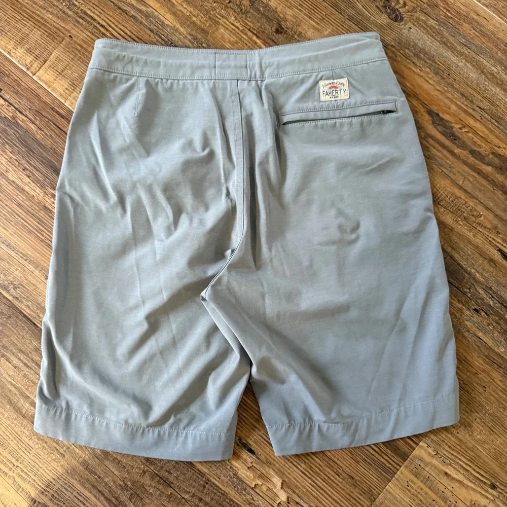 Faherty All Day Shorts‎ Mens 28 Gray Hybrid Board Shorts MSC0007 Beach Coastal